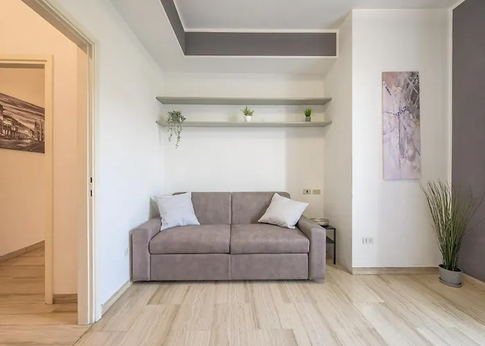 Elegante Attico Con Terrazzo Esclusivo