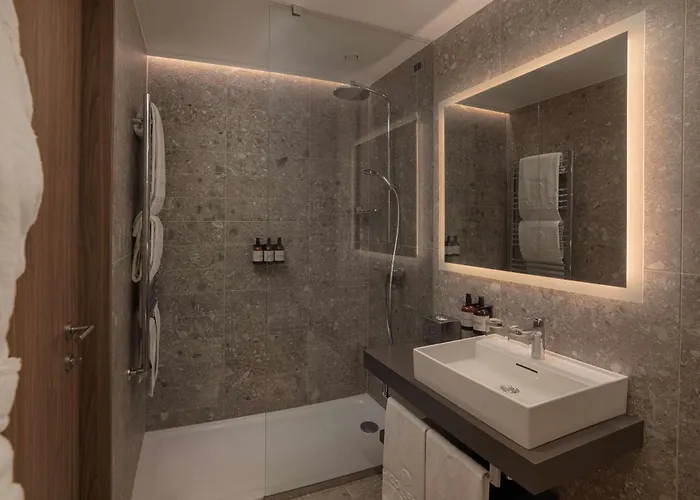Hotel Nh Collection Citylife 4*