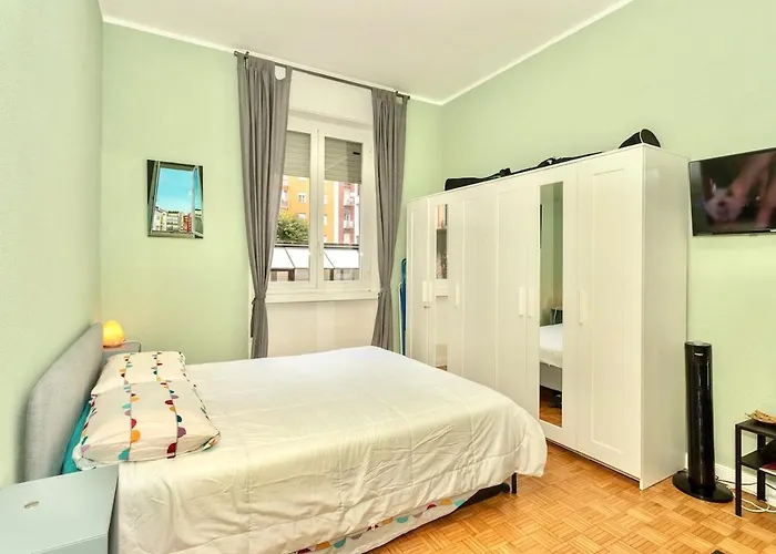 Апартаменты Cozy One-bedroom In Милан