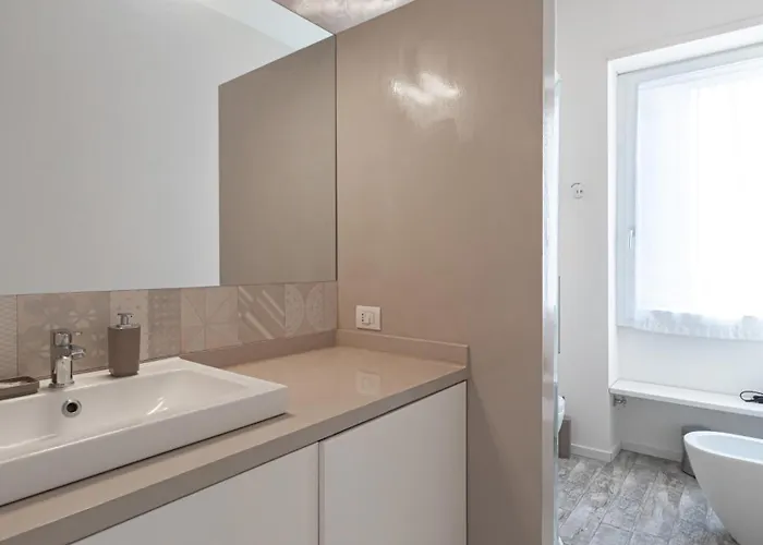 Italianway Comfort - Giovio 15 *