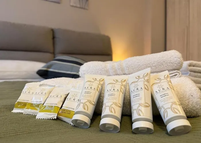 Wide & Bright 2 Bedroom Flat 50m From M4 Station *