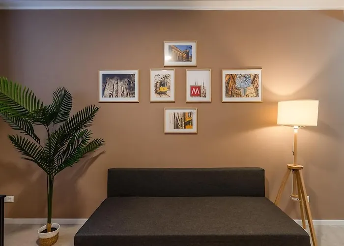 Authentic Private Flat 2 Min From Navigli דירה מילאנו