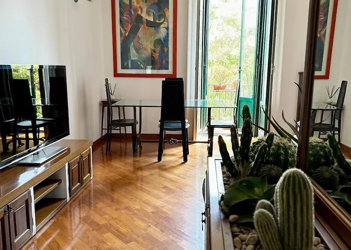 Daire Design In Center *