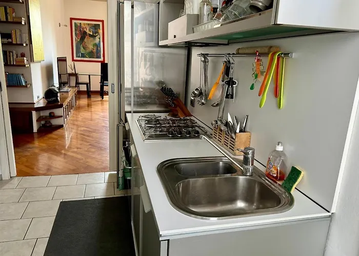 Design In Center דירה *