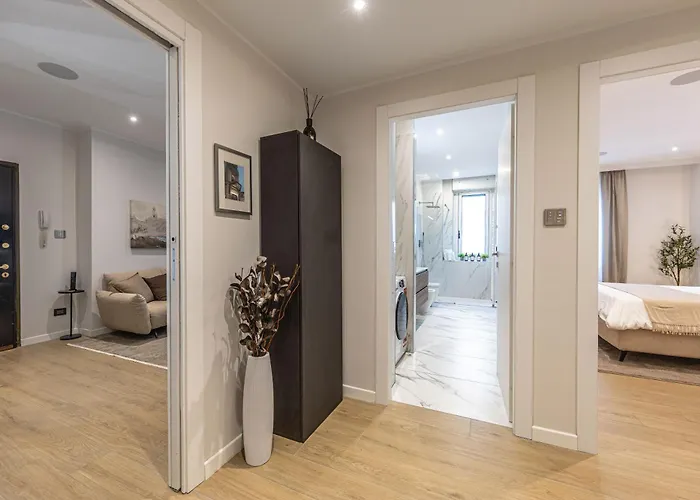 Luxury 2 Bedroom In *