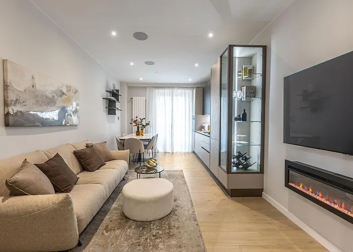 Luxury 2 Bedroom In Apartment