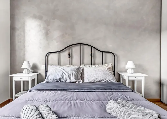 Ma22 - Duomo-loreto - Near The Duomo - *