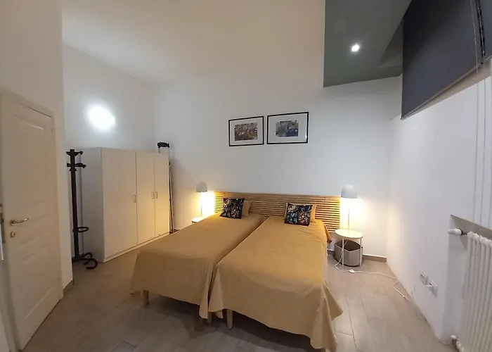 Laura's Milano