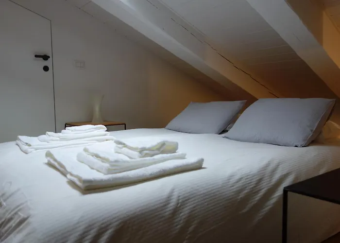 Charming On The Roofs Of Navigli Appartement