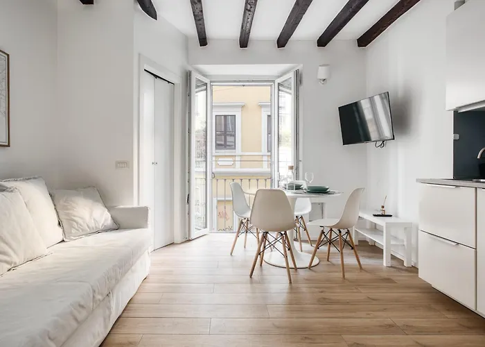 Just Urban - Cozy 1-br In Center - Steps M2 And M4 Metro Apartamento *