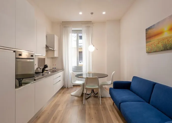 Prealpi1-design With Two Double Bedrooms Apartment Milan