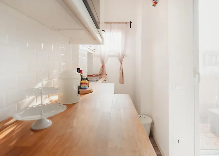 Gohost - Il Sorriso Di Fofo - Cozy Flat Near Navigli