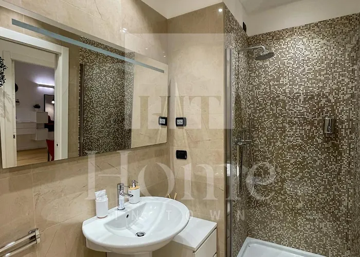 In Town - - Porta Nuova District Apartment