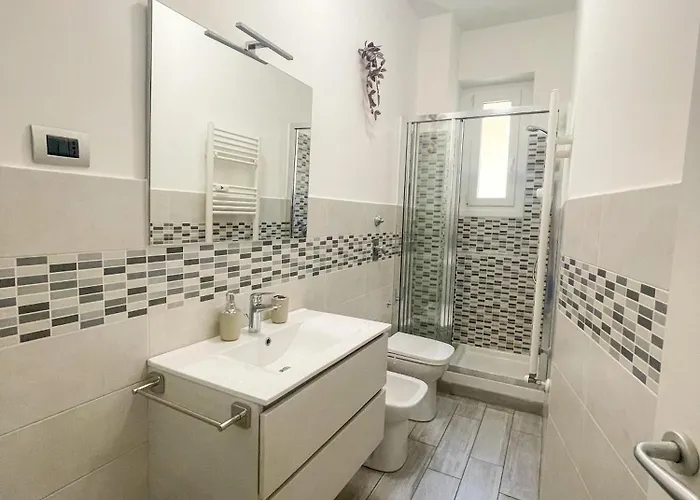 In Town - Life Near San Siro Stadium Metropolitana M1 - M5 *