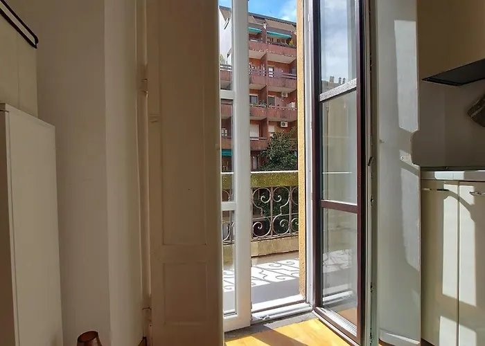 Luminoso Monolocale Nel Cuore Di