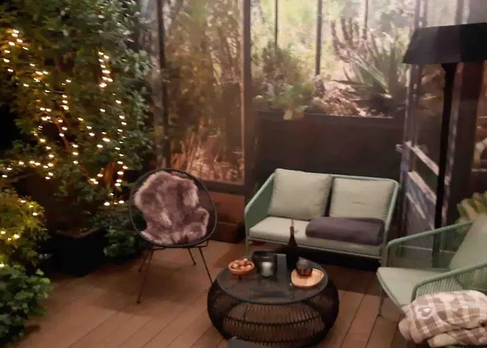 Olive Garden Stylish With Cozy Terrace