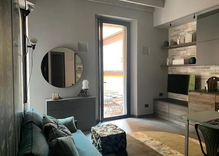 Olive Garden Stylish With Cozy Terrace * Milaan