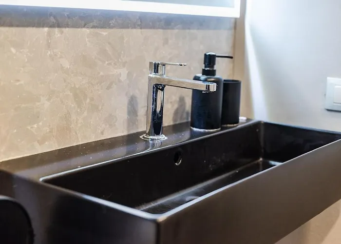 Apartment - Bilocale Design - Metropolitana - Train *