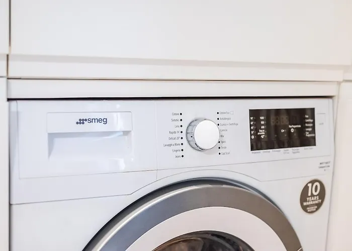 - Bilocale Design - Metropolitana - Train Mailand