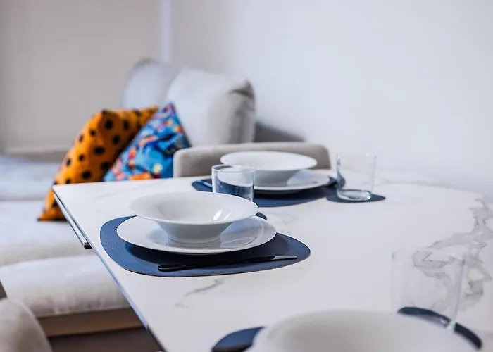 Apartment - Bilocale Design - Metropolitana - Train *