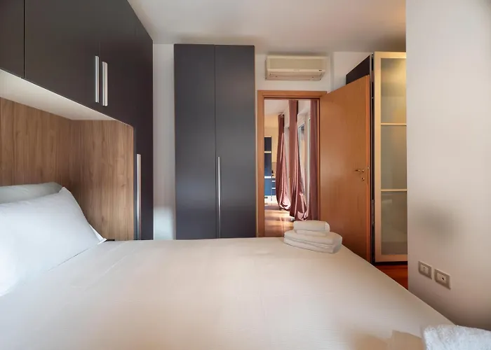 I Host - Trivulziana 3 Milano