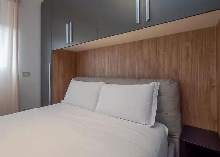 I Host - Trivulziana 3 Daire *