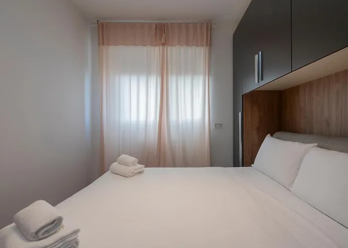 I Host - Trivulziana 3 Daire