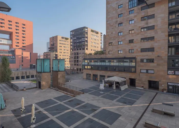 I Host - Trivulziana 3 * Milano