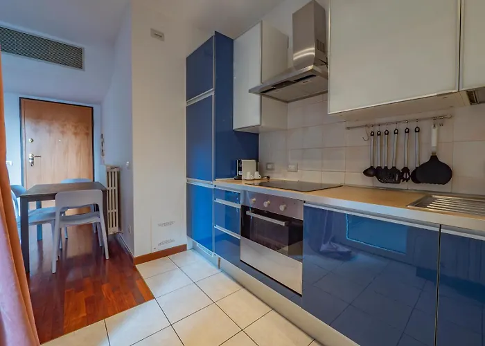 I Host - Trivulziana 3 Milano