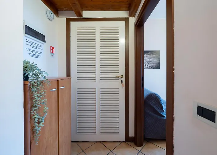 Apartman I Host - Muratori 54 *