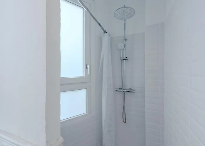 Easytopstay - New And Functional Near The Metro * Mailand