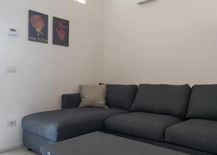 Bramante24 Bilocale In Sarpi