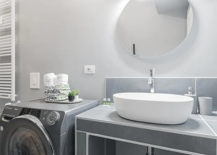 Easylife - - Napo Torriani 1 E - *