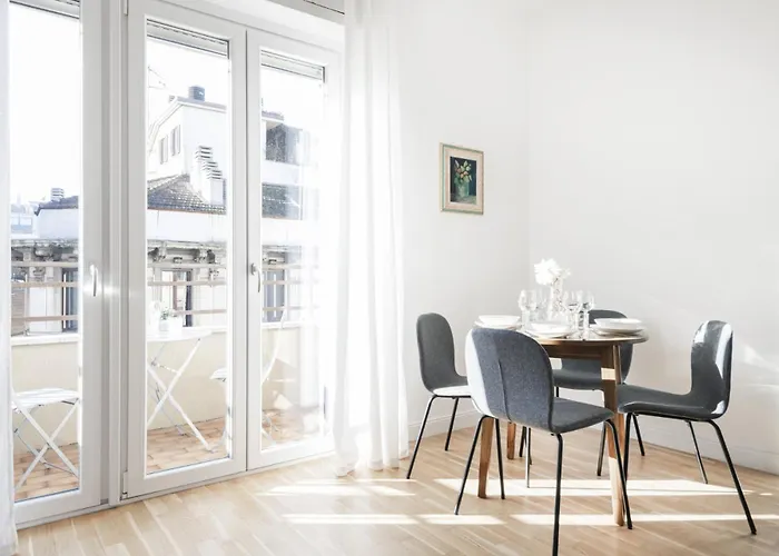 Easylife - - Napo Torriani 1 E - *