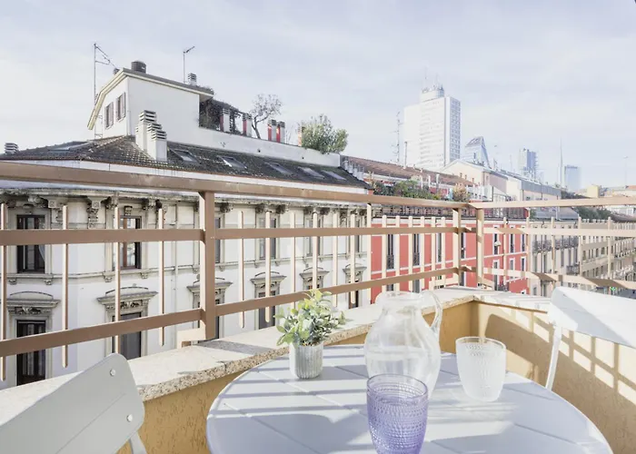 Easylife - - Napo Torriani 1 E - * Milano