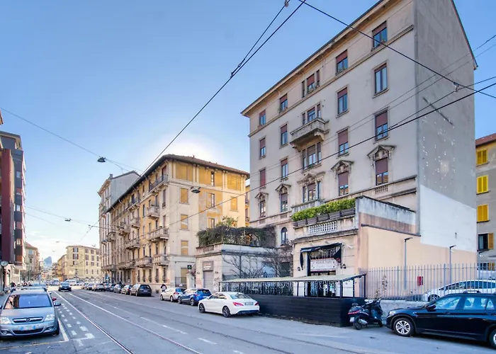 Guesthost - Madewithlove Near Maciachini M3 * Milán