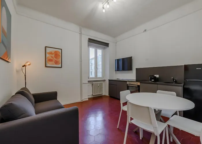 Easytopstay - New And Functional Near The Metro Apartment *