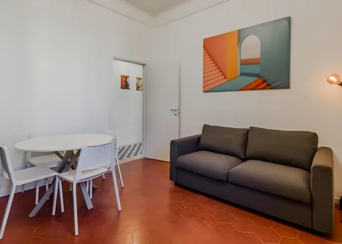 Easytopstay - New And Functional Near The Metro Apartment