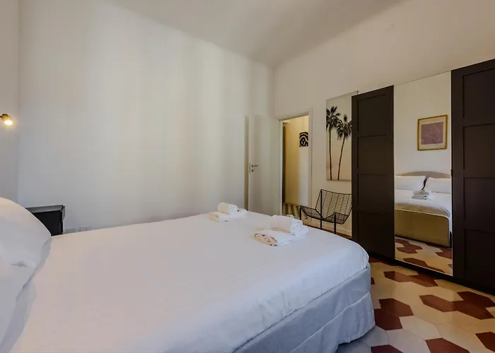 Easytopstay - New And Functional Near The Metro Apartment Mailand