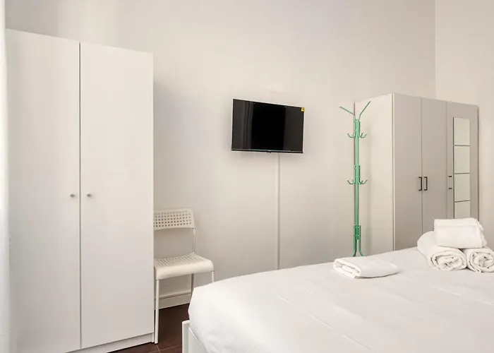 Joivy Cosy 3br Flat In The Centre Of ميلان