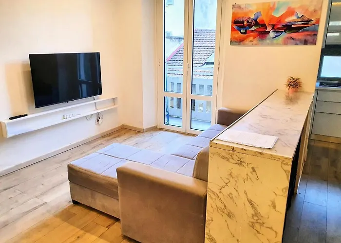 Apartment Spacious & Lovely - 4 Queen Bed *