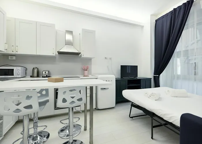 شقة Duomo View - 2 Min From Duomo Amazing Location ميلان