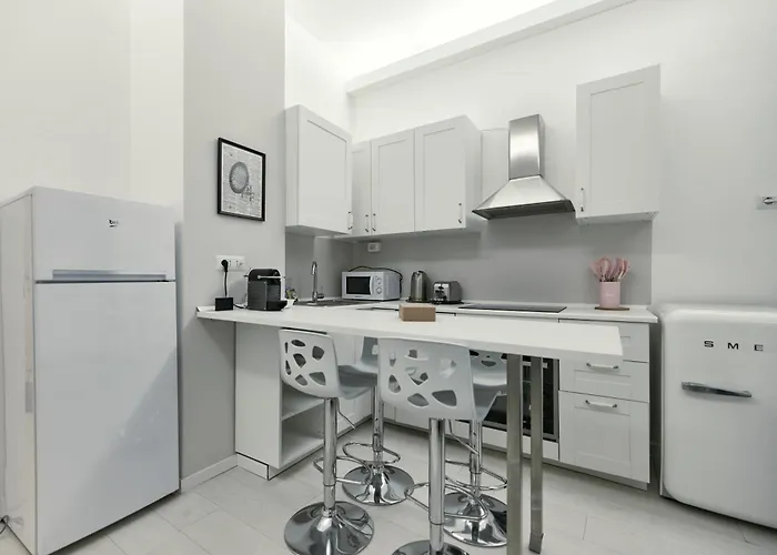 Duomo View - 2 Min From Duomo Amazing Location * ميلان