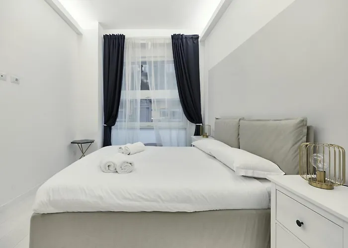 Duomo View - 2 Min From Duomo Amazing Location شقة