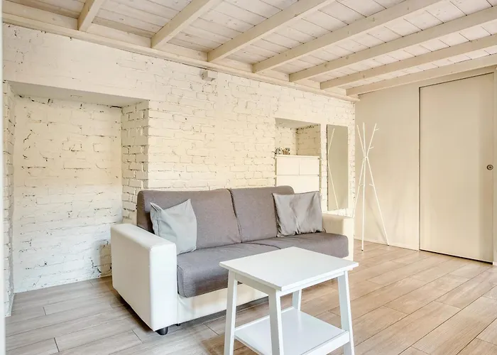 Modern Loft Near Bosco Verticale Lägenhet *