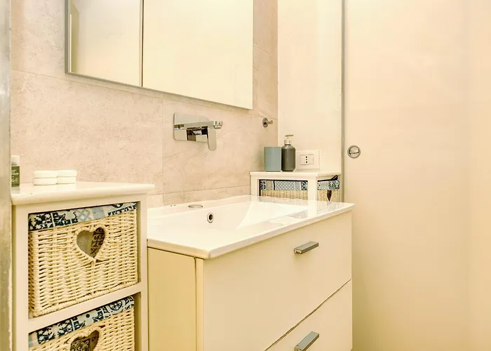 Modern Loft Near Bosco Verticale Apartament Mediolan