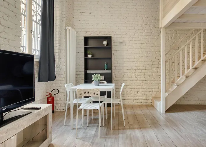 Modern Loft Near Bosco Verticale * Mediolan