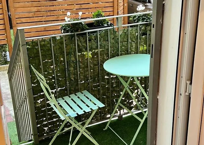 Nocleg ze śniadaniem Loreto Prestige - Parking Free & Bulb Gym Mediolan