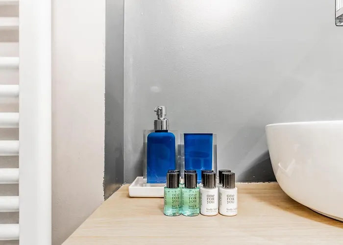 Goldoni House - Duomo 2 K M - Porta Venezia - Linate شقة *