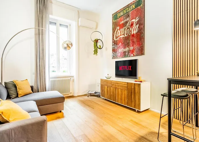 شقة Goldoni House - Duomo 2 K M - Porta Venezia - Linate ميلان